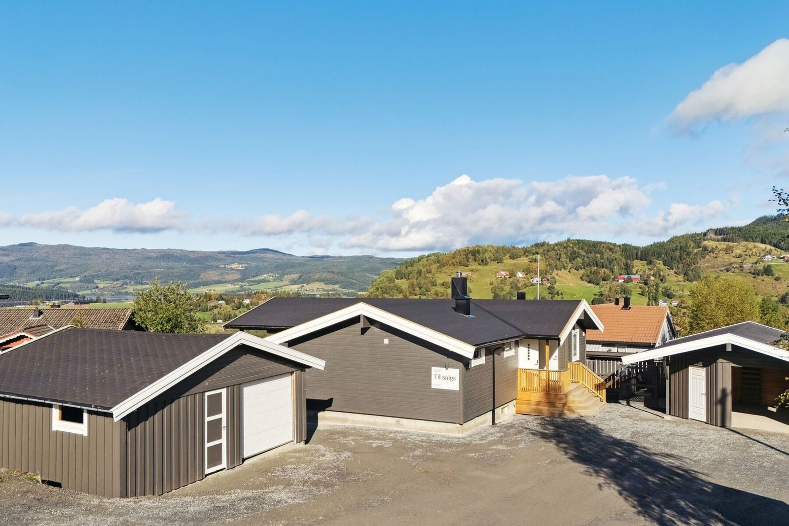 Stilren og moderne enebolig med fantastisk utsikt! Galleribilde