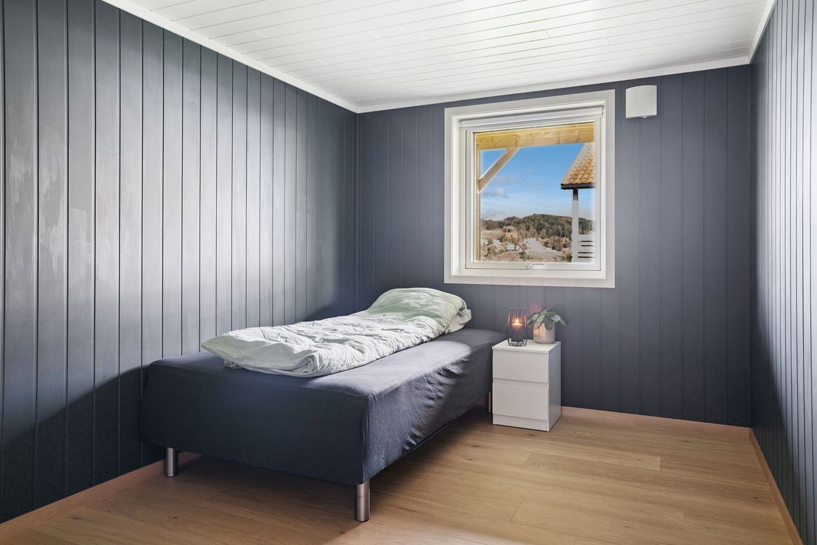 Soverom nr 2 i kjeller etasjen. Galleribilde