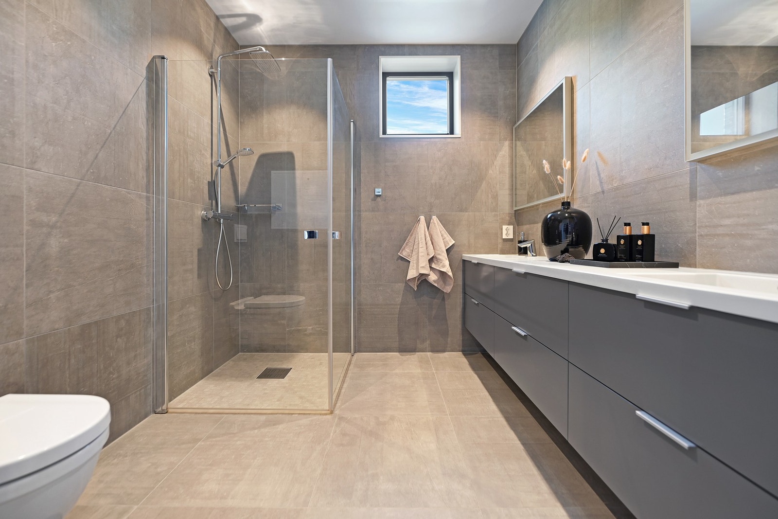 Innredningene på alle baderommene er fra Strai. Galleribilde