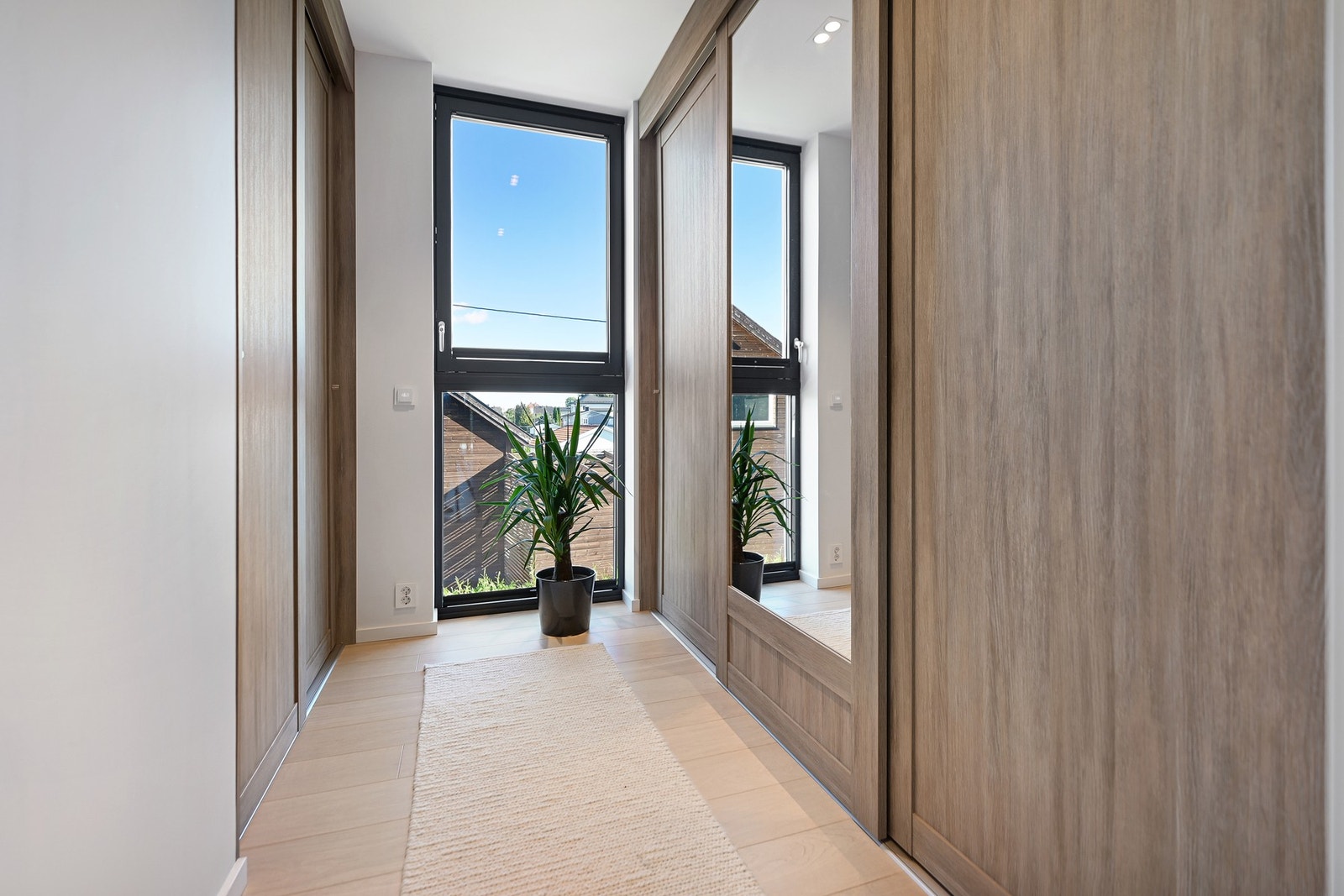 Et eget garderoberom. Galleribilde