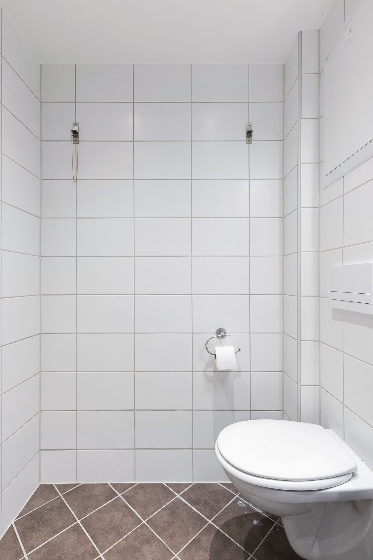 Baderommet er pent flislagt. Galleribilde