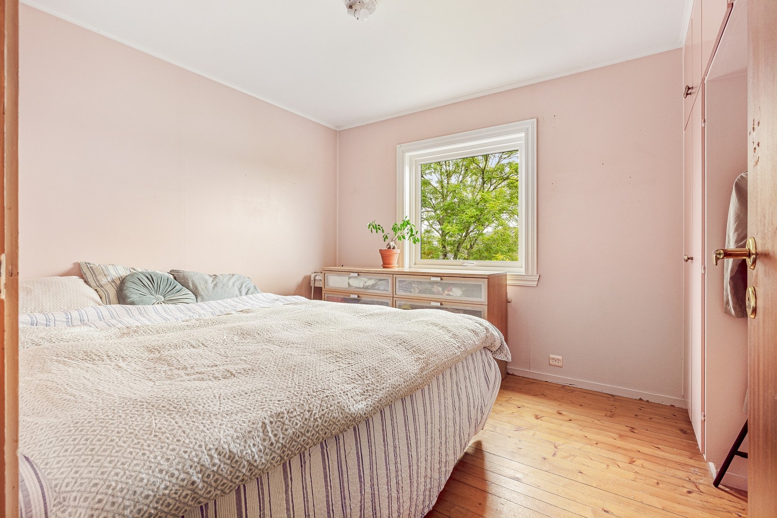 Hovedsoverommet er av god størrelse og måler hele 11,3 kvadratmeter Galleribilde