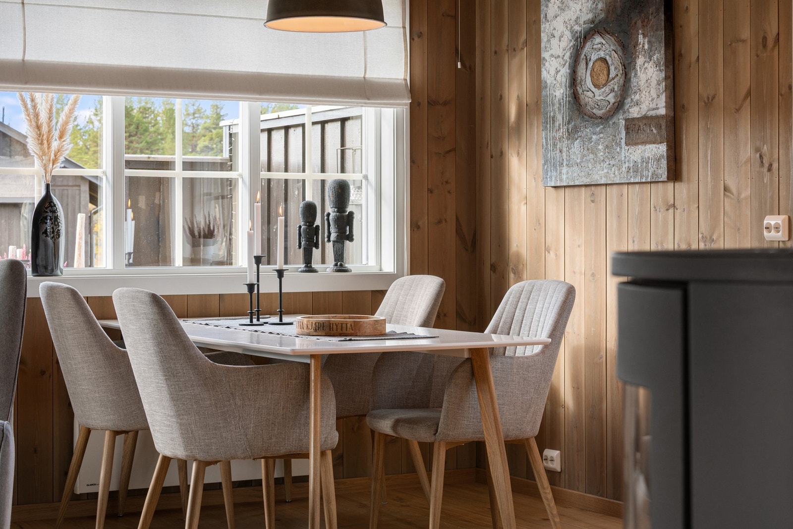 Plass til en spisegruppe. Galleribilde