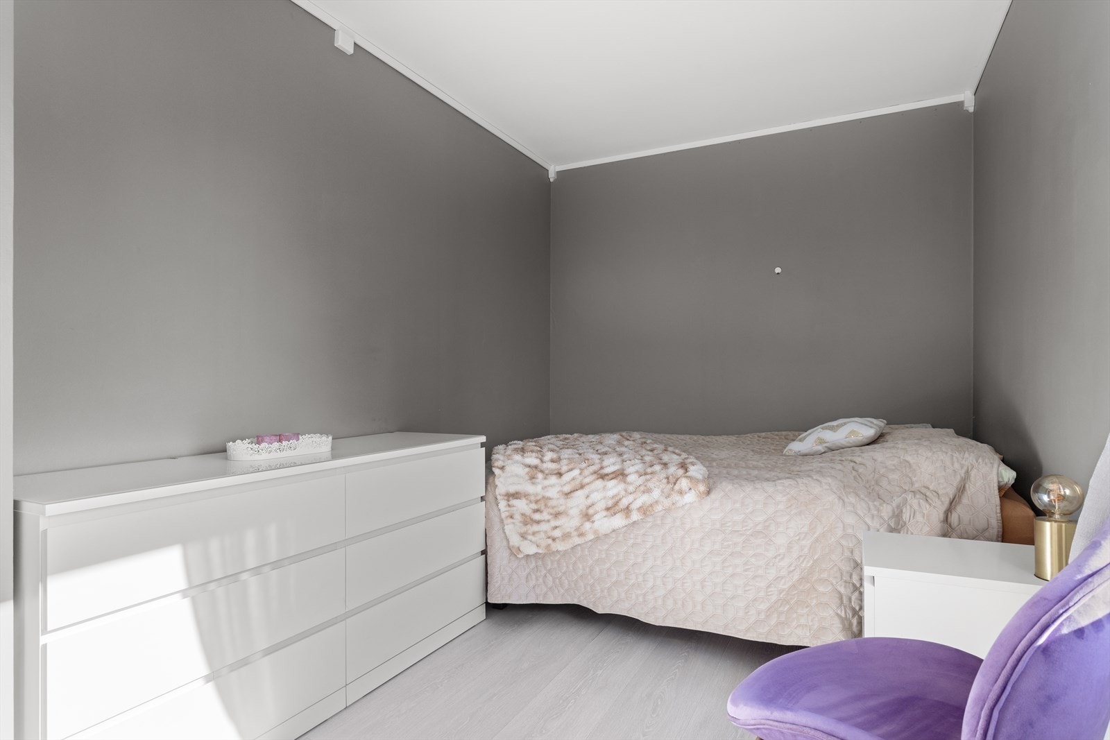 Soverom med god plass til møblering. Galleribilde