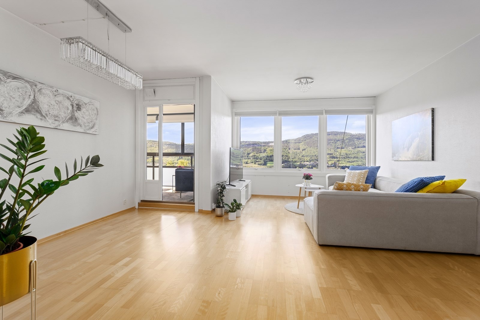 Velkommen til Kristian Brenners vei 70A - Presentert av Egil Svennevig Hovde, DNB Eiendom. Galleribilde