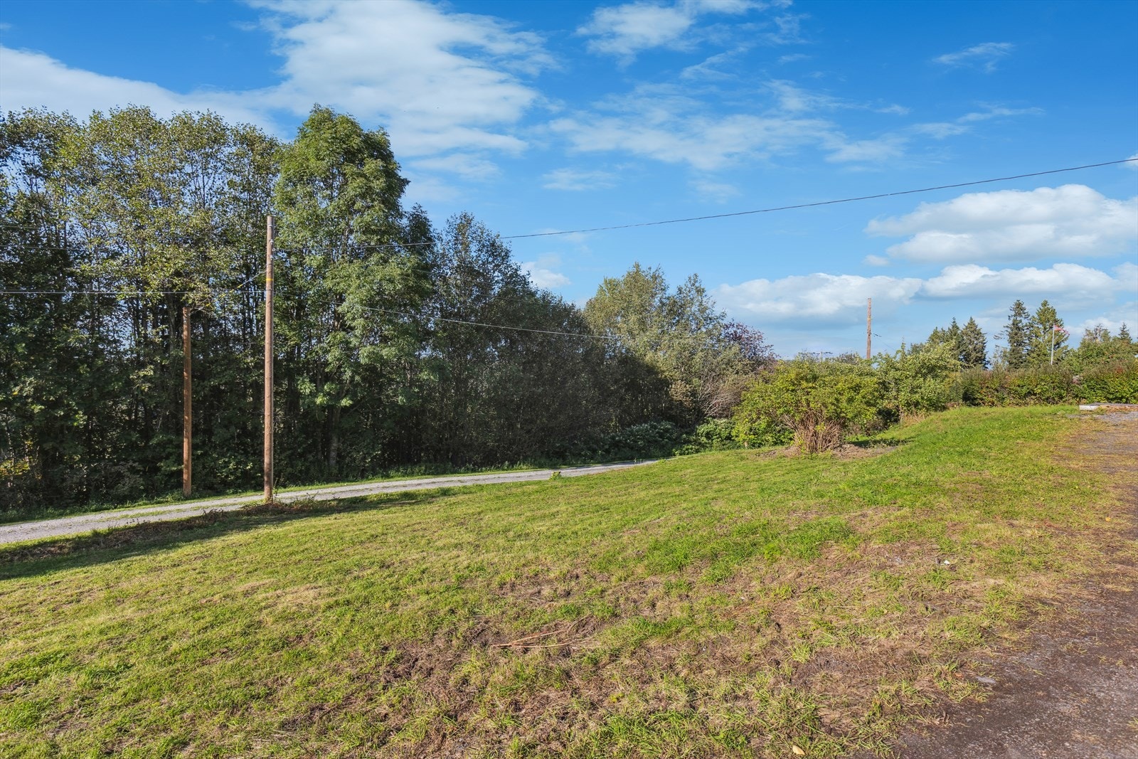 Området er barnevennlig og har kort kjøreavstand til både barnehage, skole og dagligvareforretning. Galleribilde