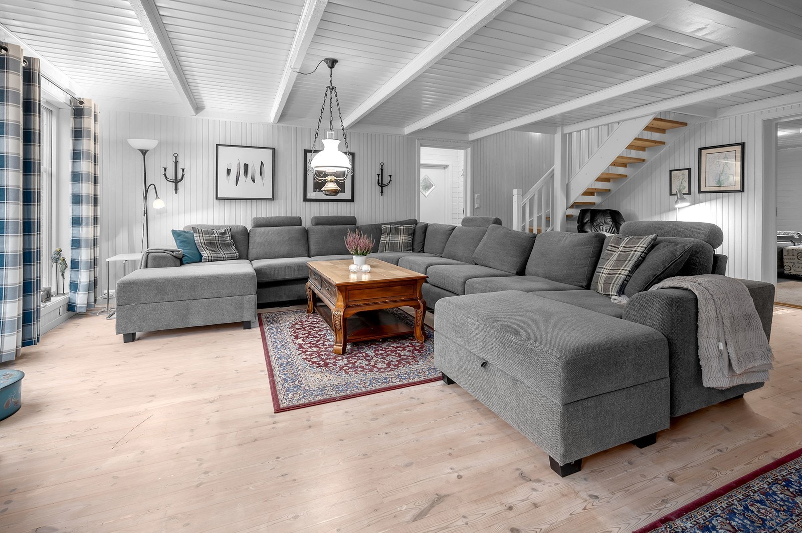 Hytta selges delvis møblert - slik at man kan flytte rett inn! Galleribilde