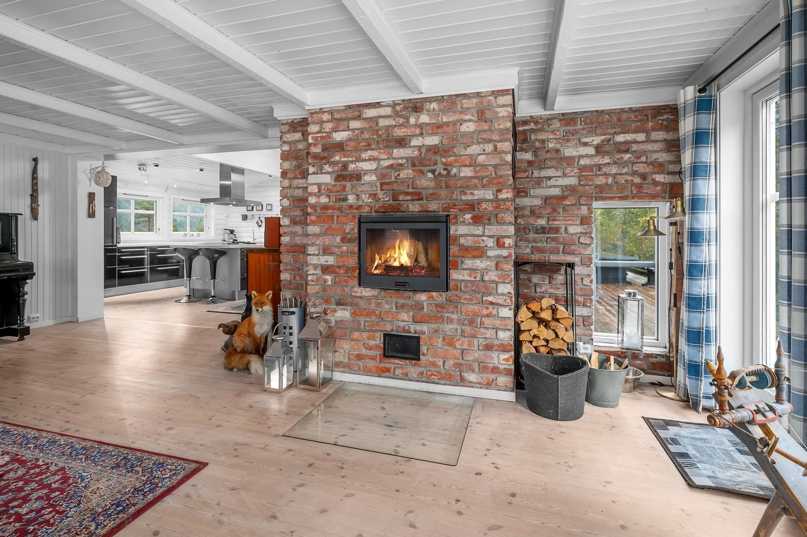 Koselig peis som varmer godt Galleribilde