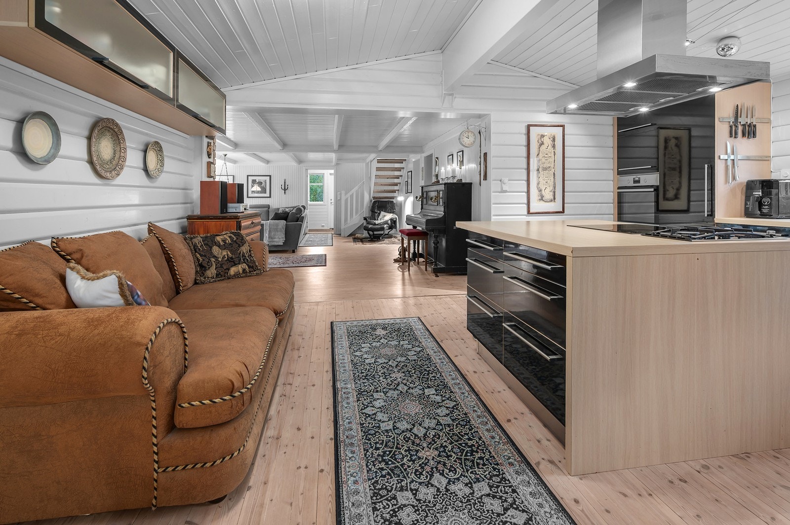 Hytta er av god størrelse og har plass til hele familien! Galleribilde