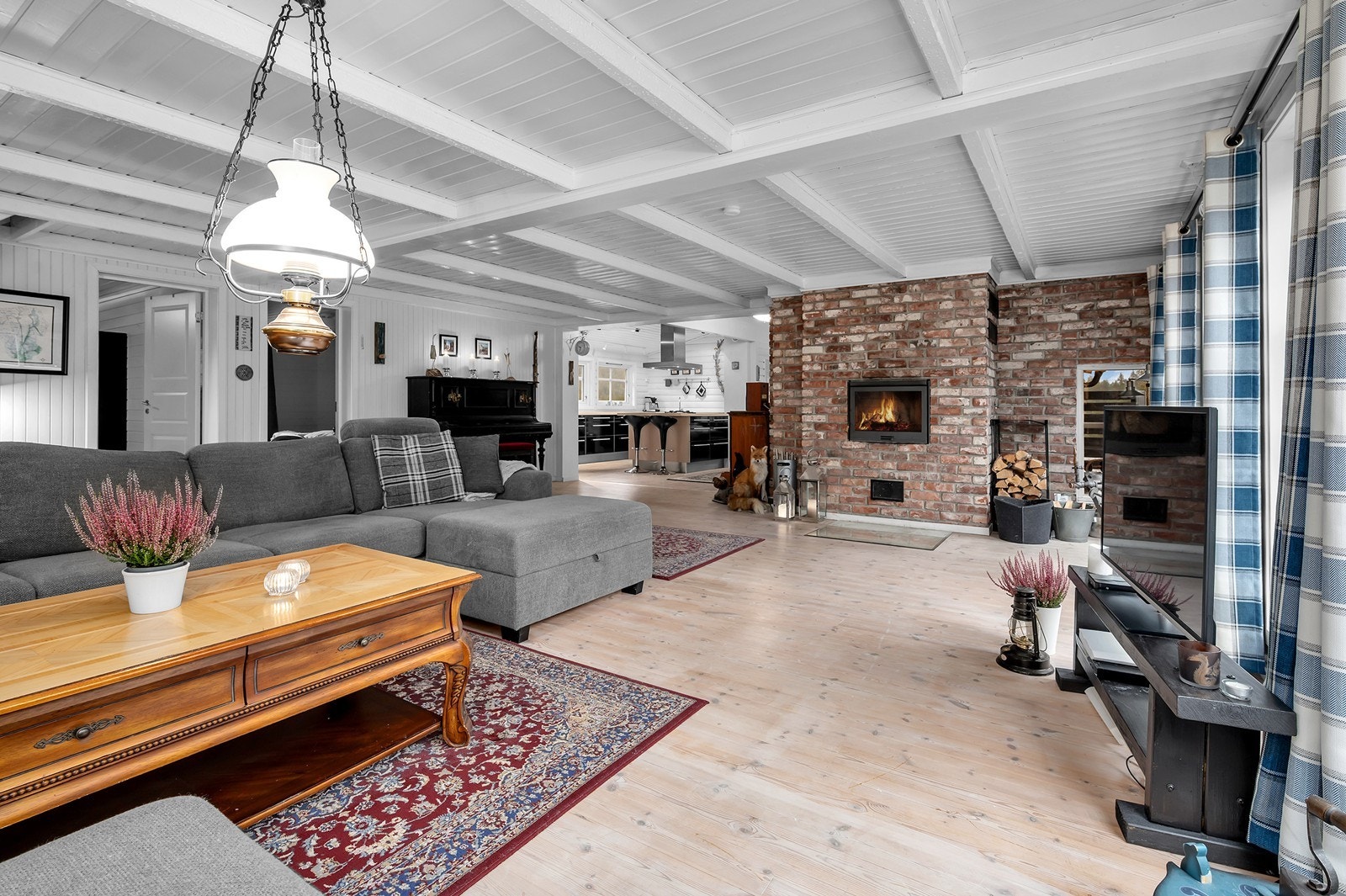 Hytta holder en gjennomgående god standard Galleribilde