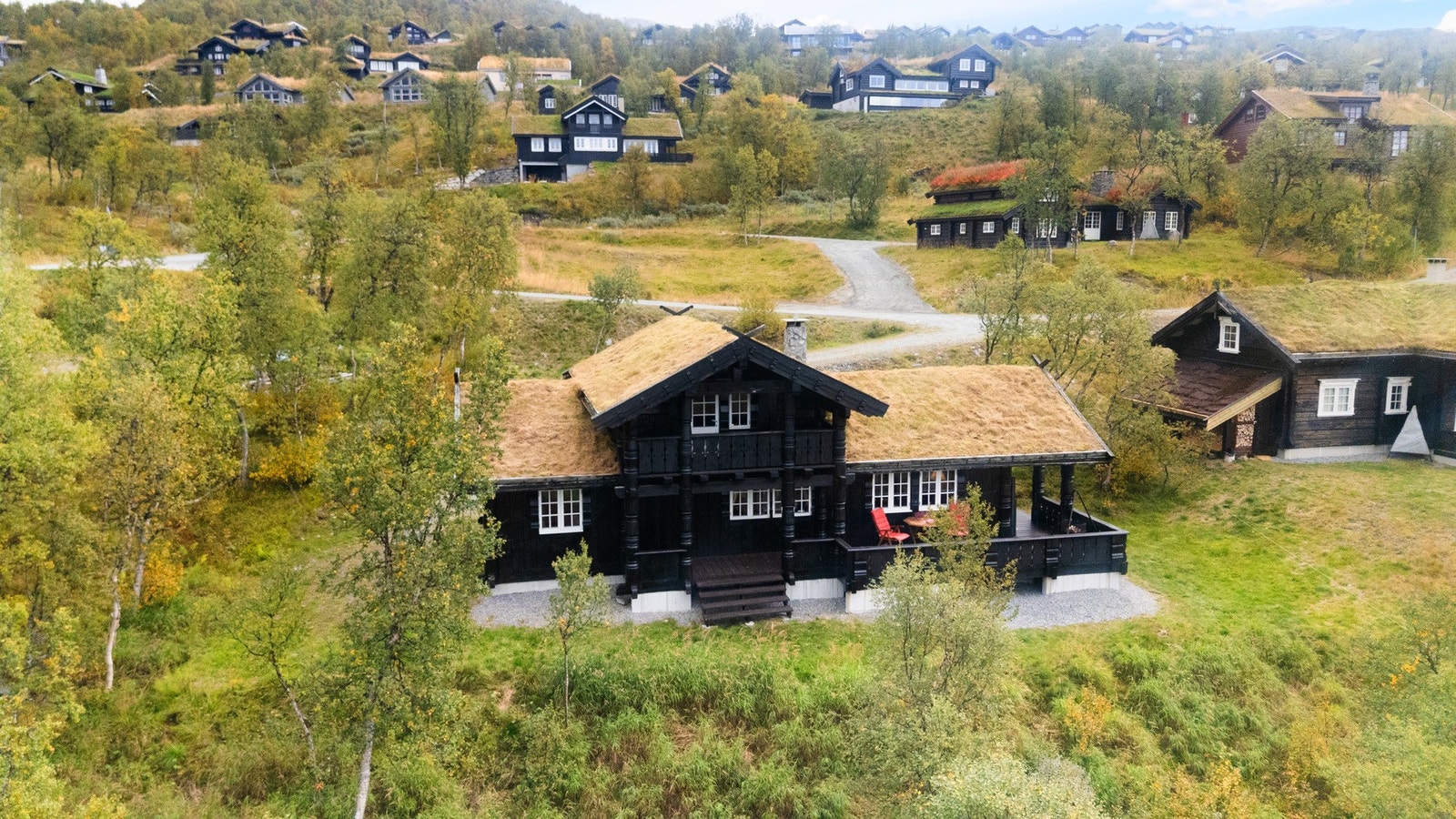 På ca. 1010 moh. i det veletablerte hyttefeltet Gudbrandslie finner du Gudbrandslie 39 Galleribilde