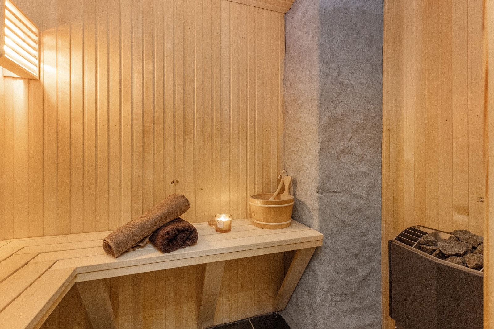 Badstue i tilknytning til badet. Her kan man ta seg en velfortjent hvil etter skituren. Galleribilde