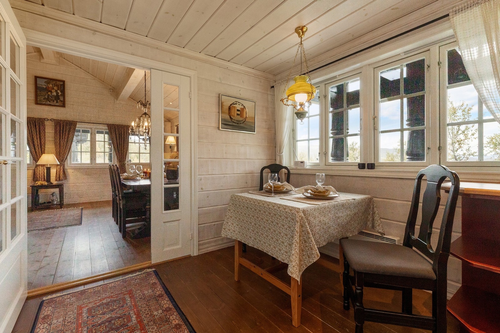 Egen spiseplass på kjøkken Galleribilde