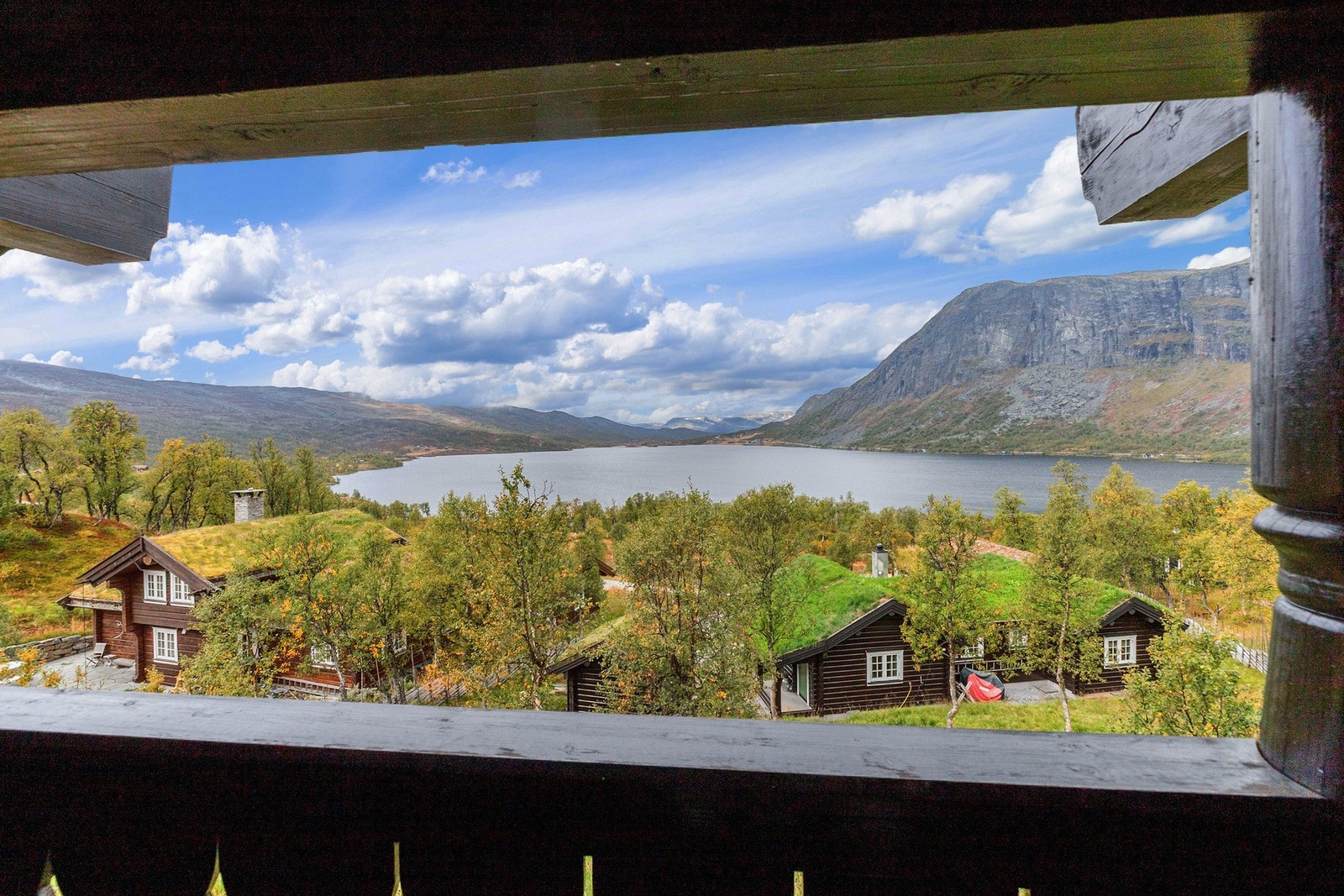 Flott utsikt mot Otrøvatnet Galleribilde