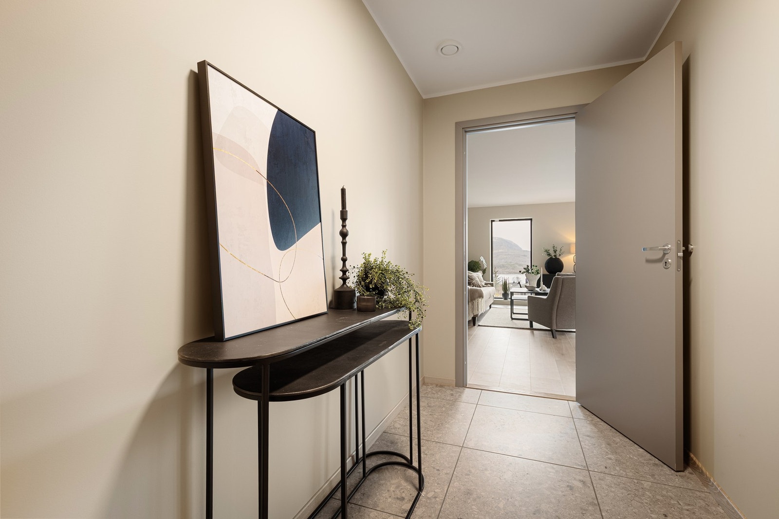 NB: Bilder er tatt i visningsleilighet. Utsikt og planløsning kan avvike fra leiligheten som selges. Galleribilde