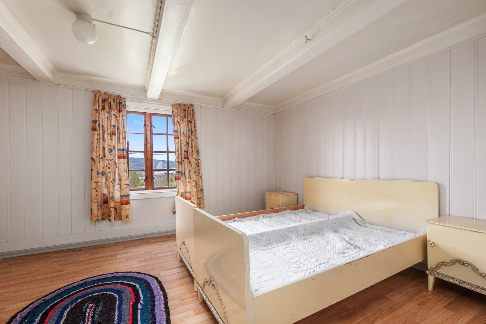 2. etasjen innehar 5 soverom. Galleribilde