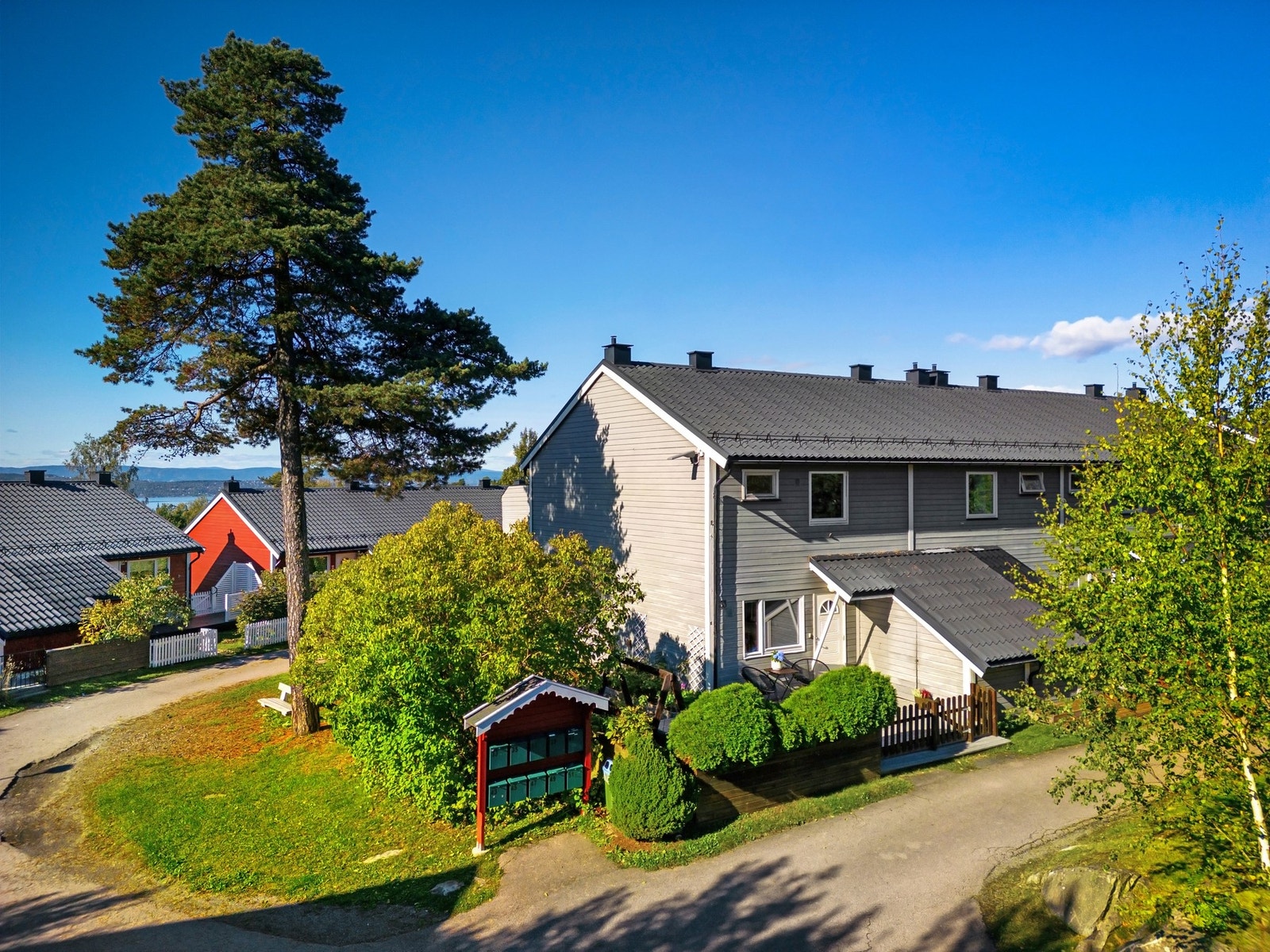 Rugdeberget Borettslag består av 157 boliger Galleribilde