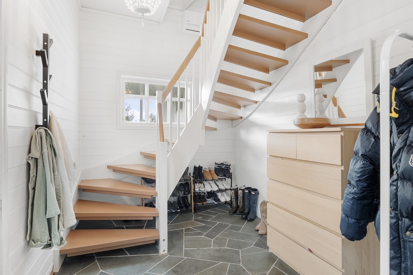 1. etasje - Trapeprom/gang Galleribilde