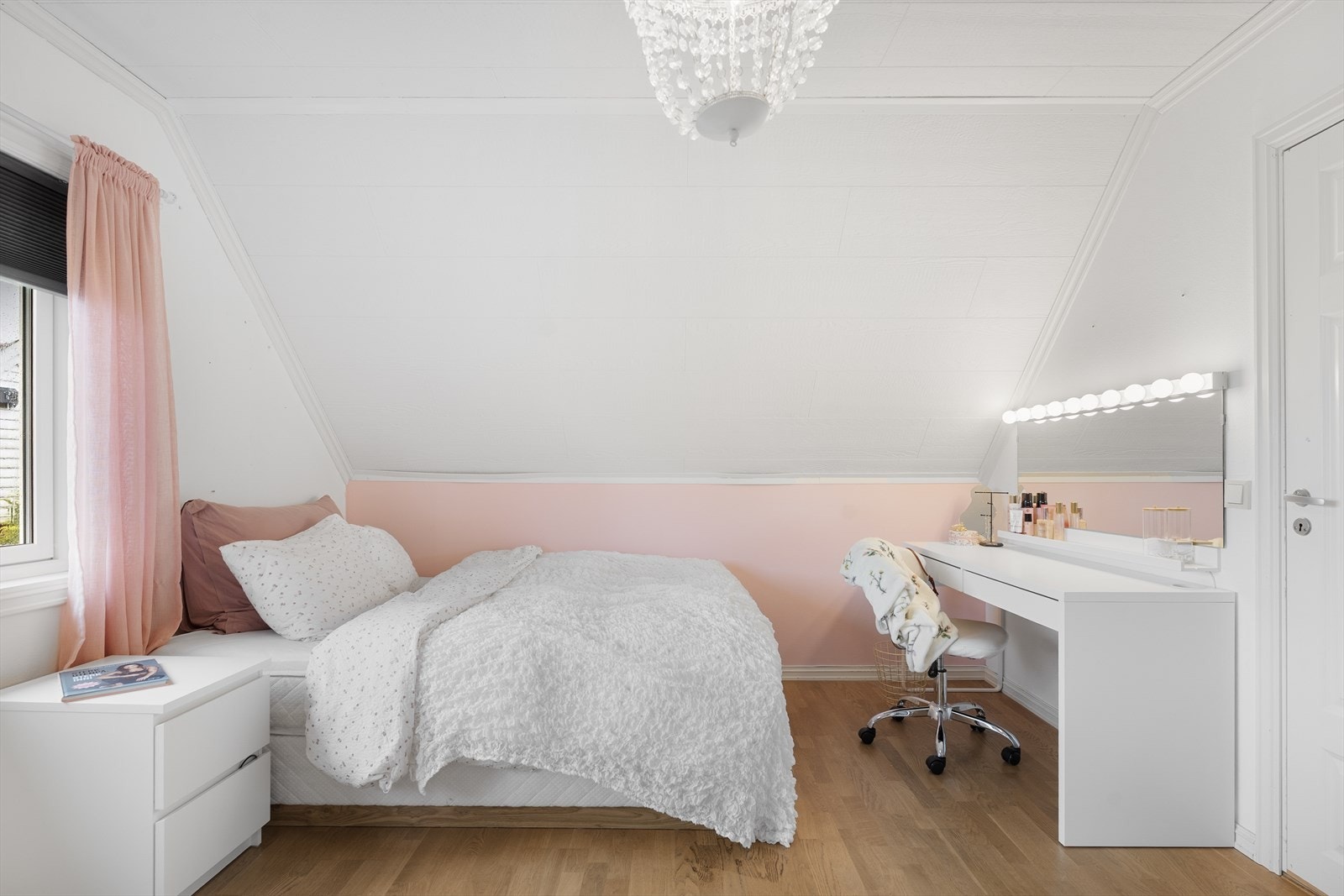 2. etasje - Soverom Galleribilde