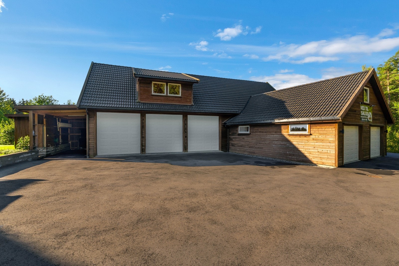 Stort garasjebygg på ca. 356kvm BRA. Galleribilde