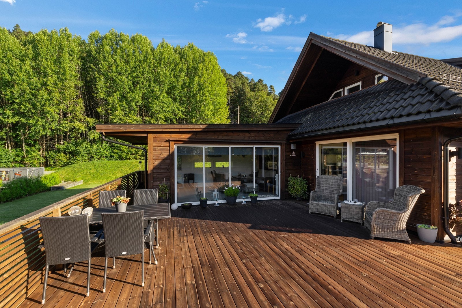 Terrasse. Galleribilde