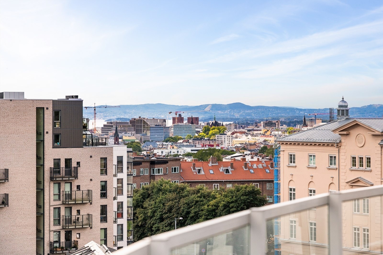 Utsikt fra felles takterrasse. Galleribilde