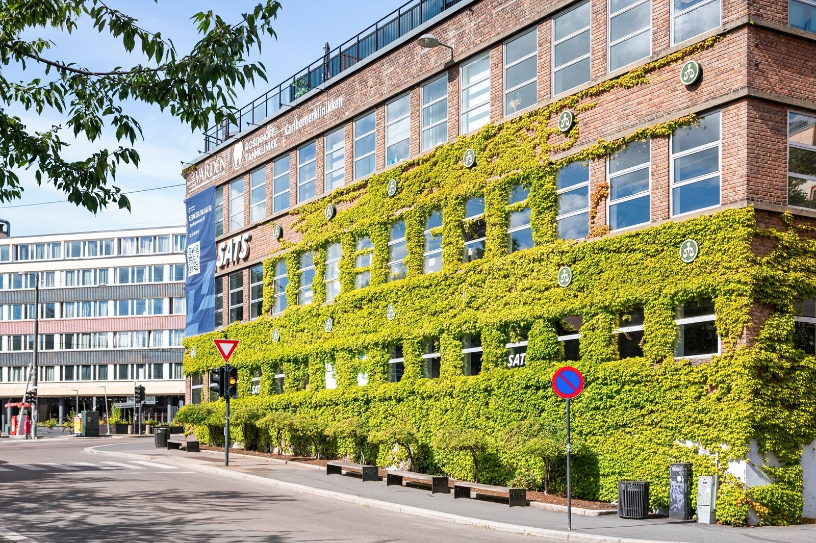 Treningssenteret Sats ligger kun en rusletur fra leiligheten. Galleribilde