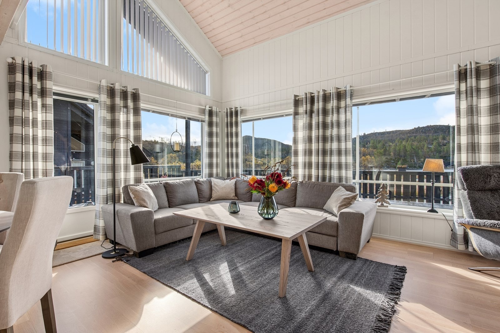 Utgang til terrasse. Galleribilde