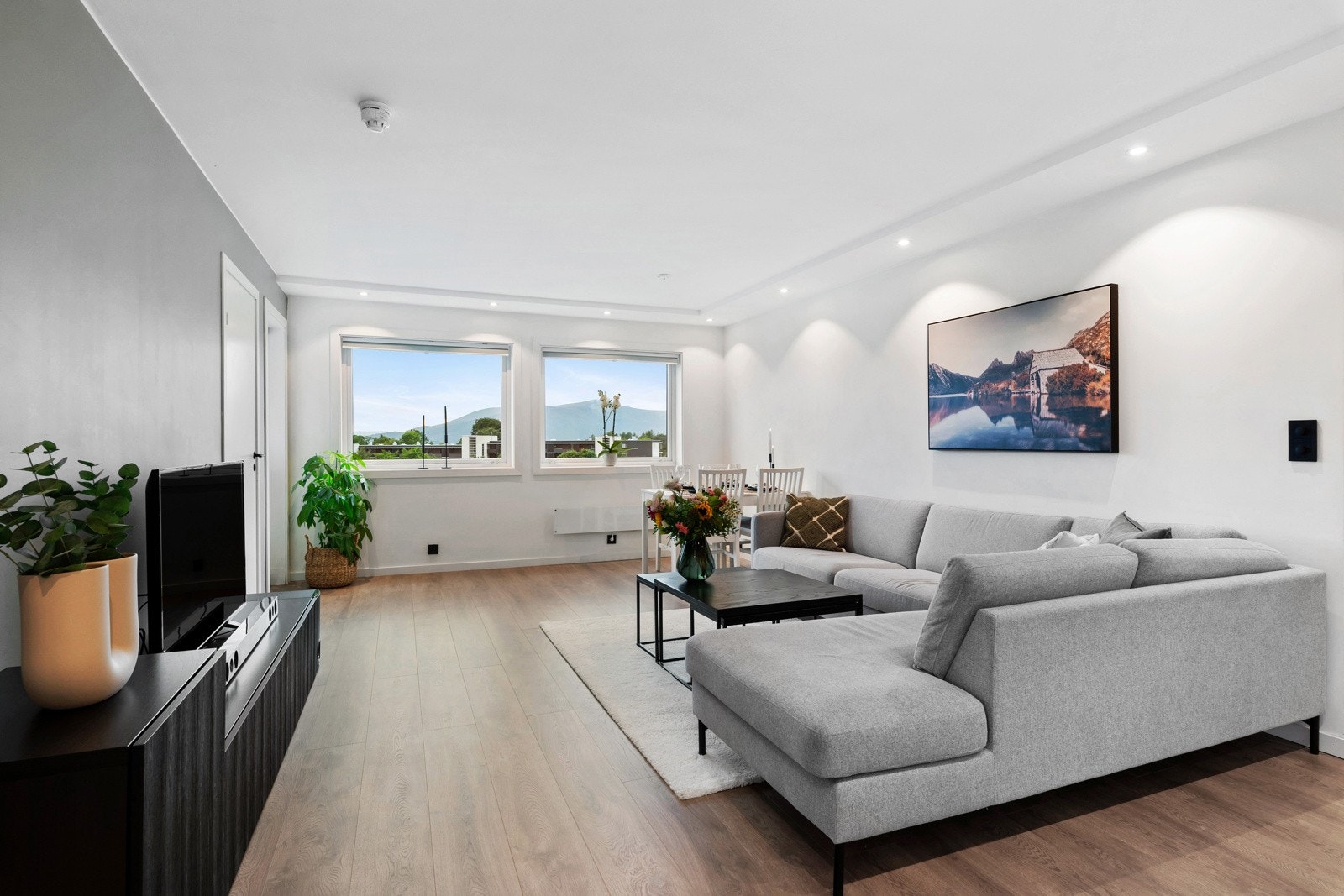 I 2021 ble alle innvendige overflater fornyet. Galleribilde