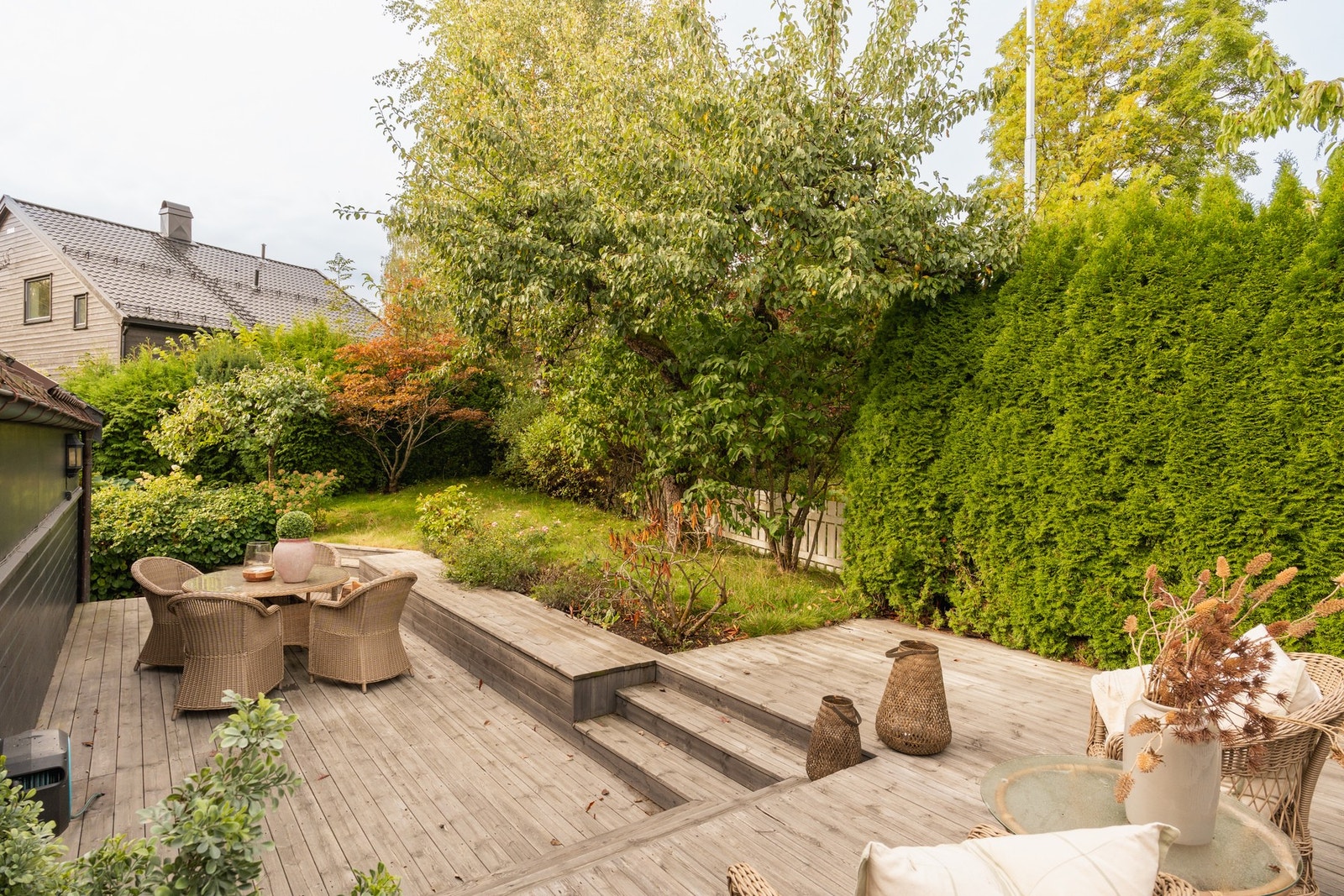 Her kombineres kvaliteter fra en enebolig med det lettstelte ved en leilighet - et hjem som gir deg det beste fra to verdener. Galleribilde