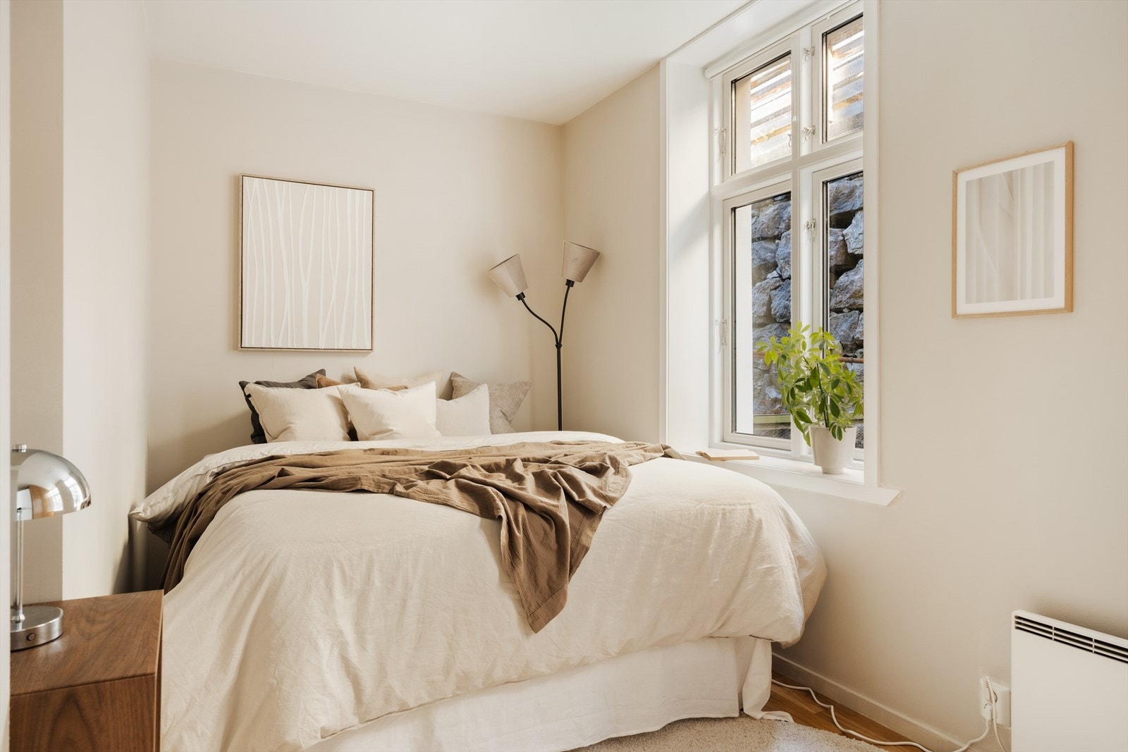 Trekk deg tilbake på det koselige og innbydende soverommet. Galleribilde