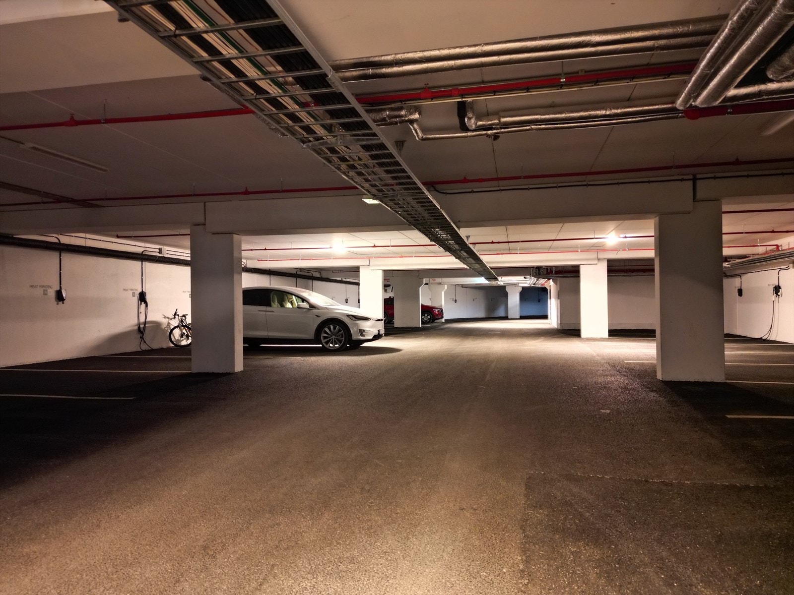 1x garasjeplass følger med leiligheten Galleribilde