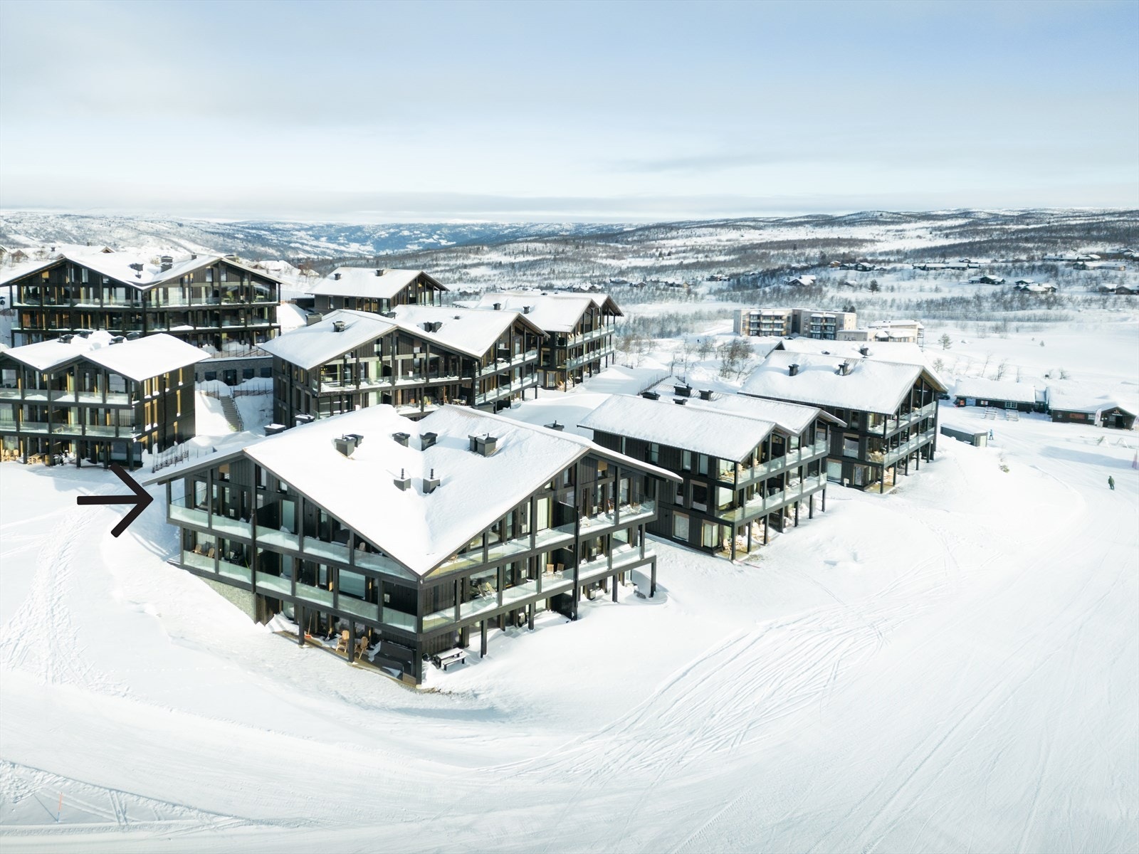 Kikut Bistro (helt t.h i bildet) med deilig servering. Foto: Paul Lockhart. Galleribilde