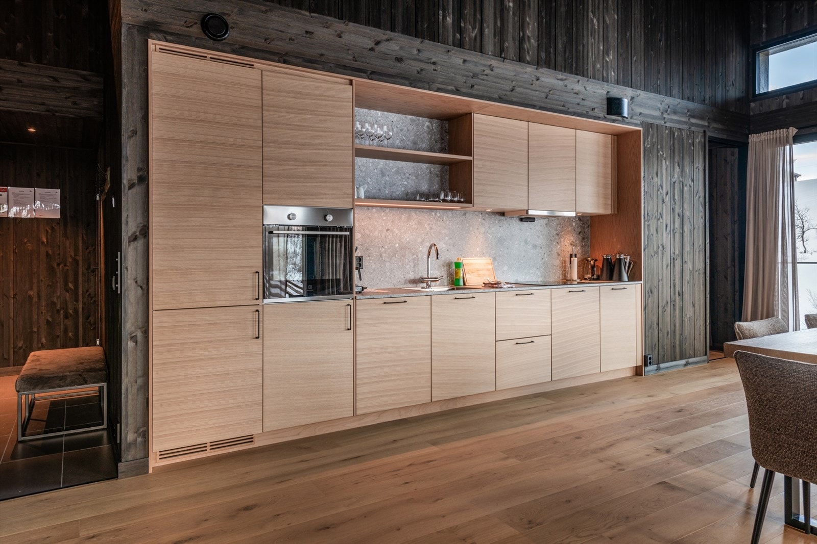 Smakfullt kjøkken levert av Drømmekjøkkenet. Foto: Terje Bjørnsen Galleribilde