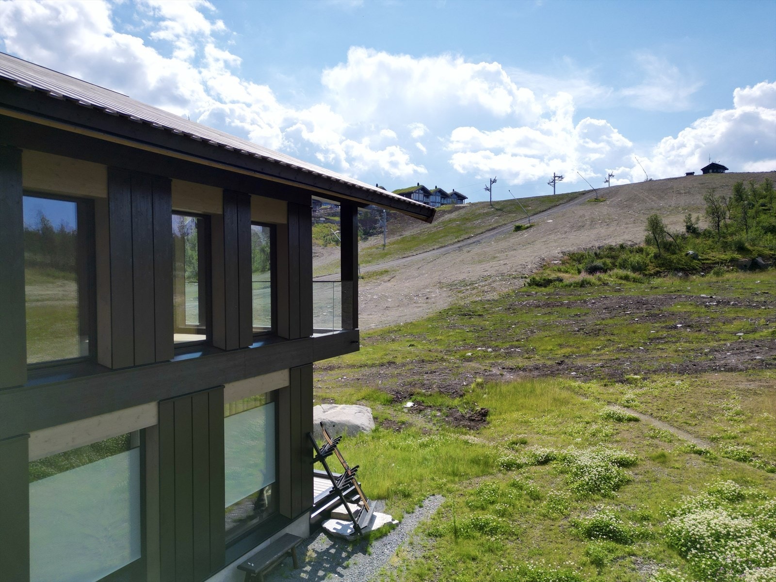 Utsikt mot kikuttoppen Galleribilde