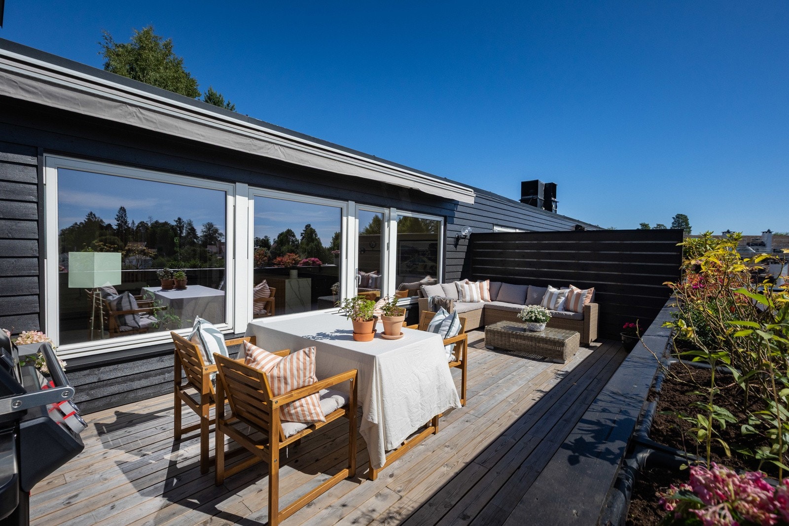 Solrik terrasse Galleribilde