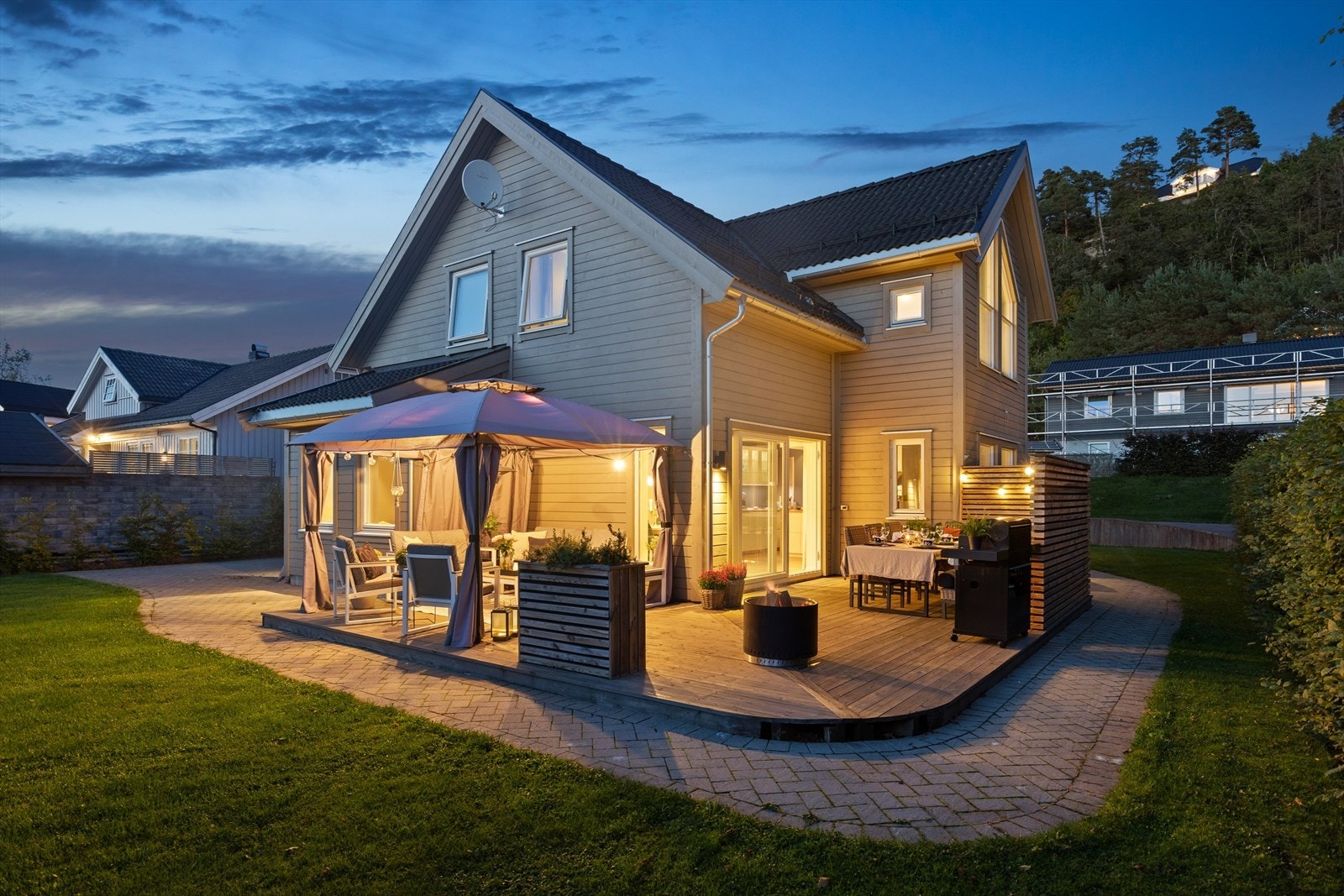 DNB Eiendom ved Magnus Thorsrud har gleden av å presentere Øverliveien 10 Galleribilde