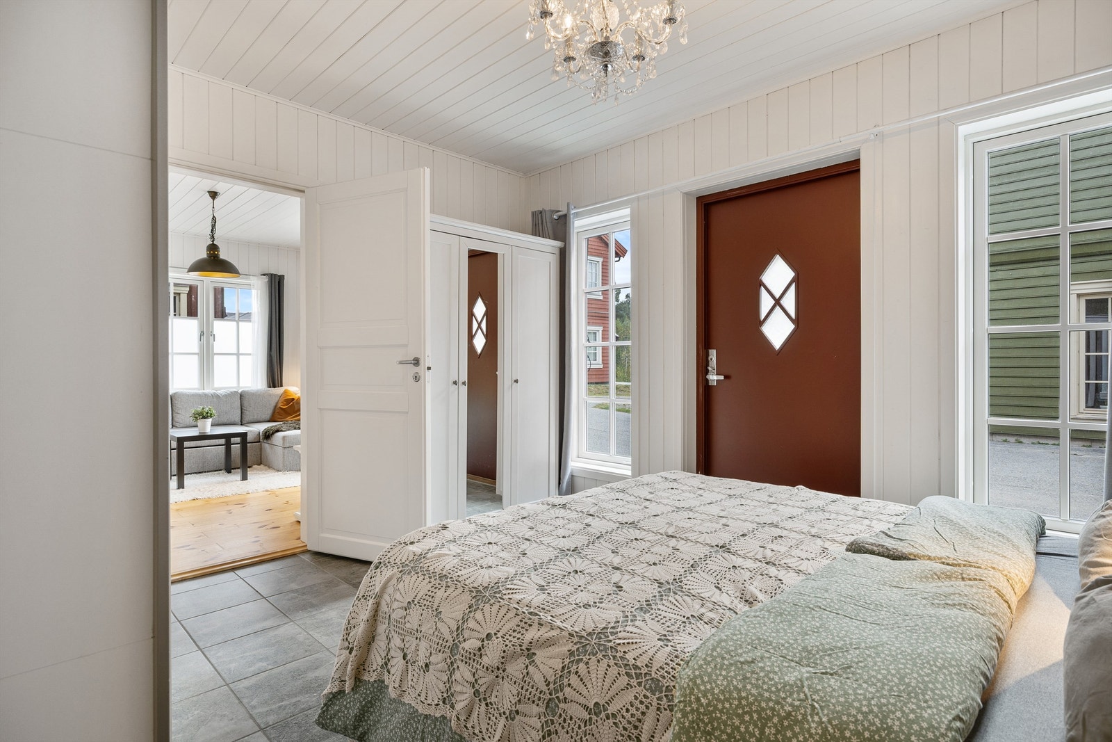 Innredet soverom i næringsdelen Galleribilde