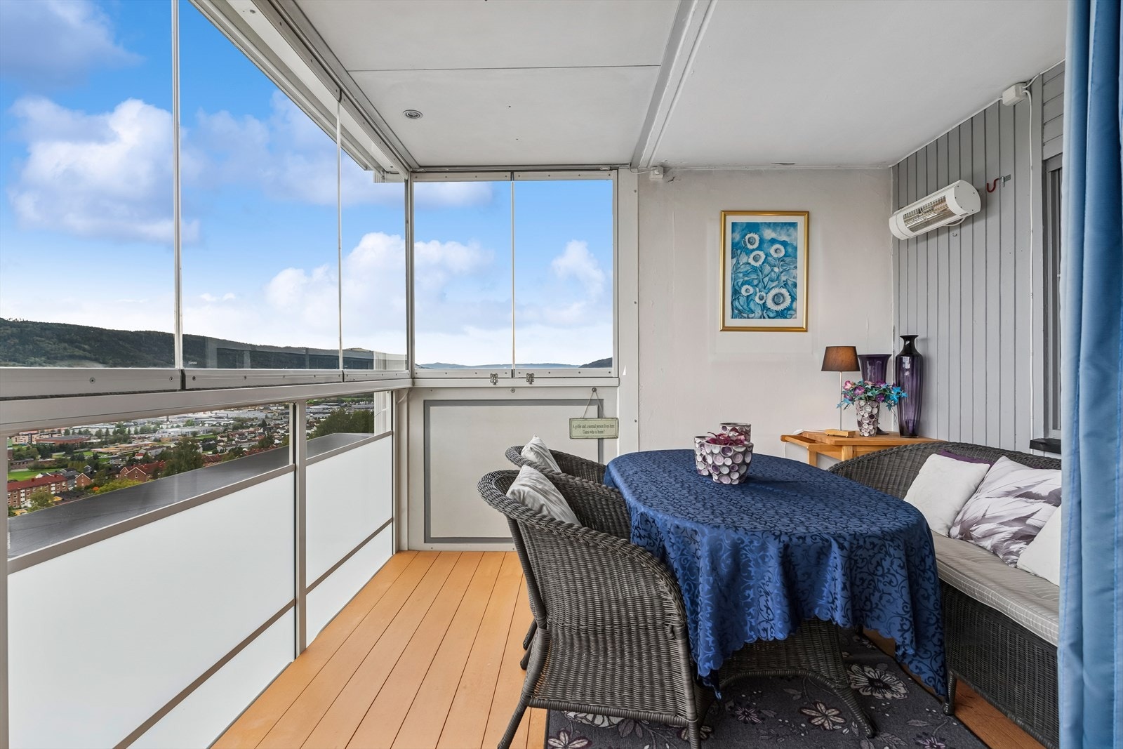 Herfra kan den flotte utsikten virkelig nytes til det fulle! Galleribilde