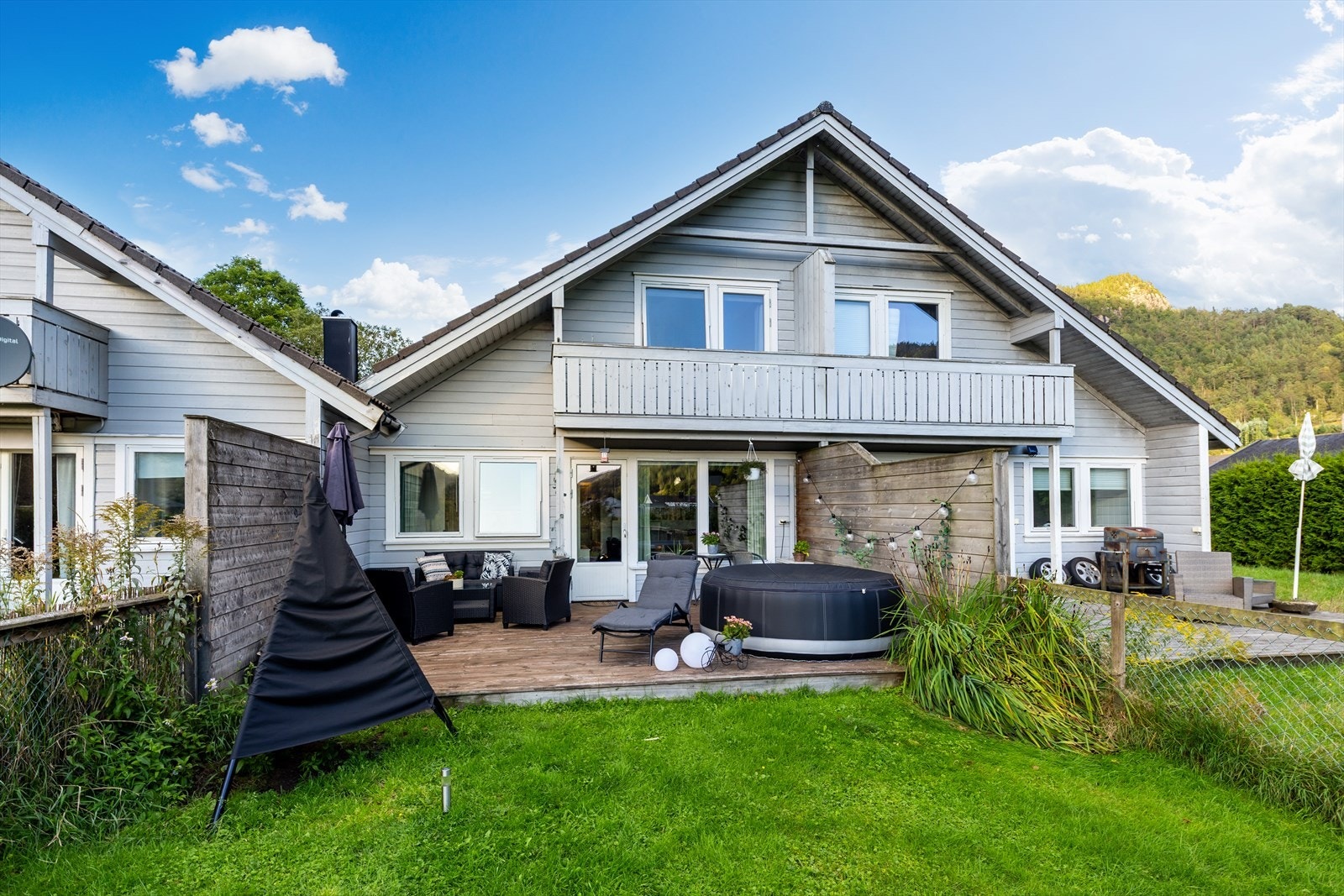 Marius Kjørkleiv ønsker velkommen til Vemestad. Galleribilde