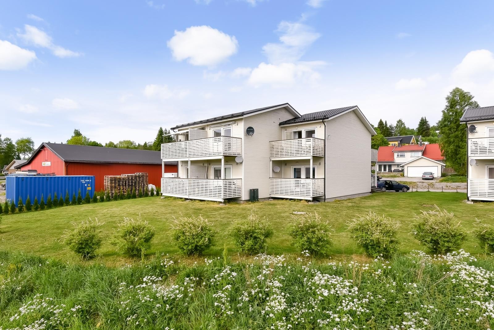 Fasade - leiligheten ligger i 2. etg. Galleribilde