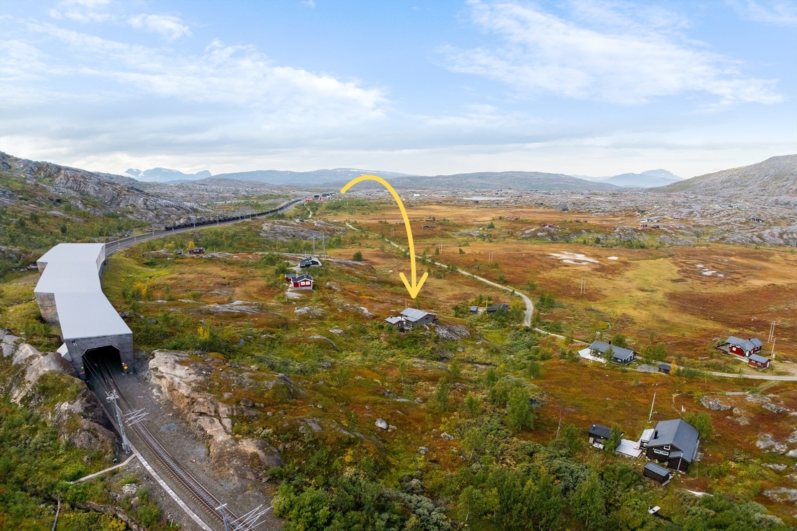 Er du på utkikk etter hytte på fjellet - med naturen rett utfor hytteveggen og gode muligheter for avslapping? Meld deg på visning! Galleribilde