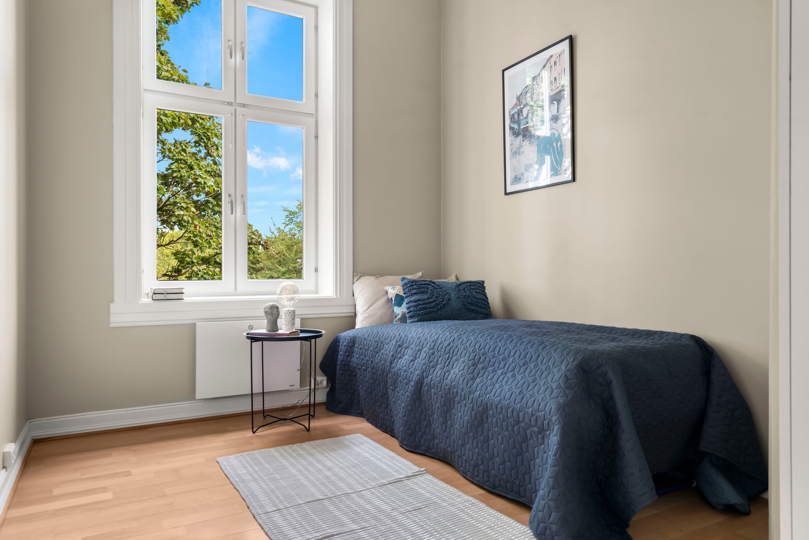 Soverom 2 er perfekt som gjesterom, barnerom eller kontor. Galleribilde