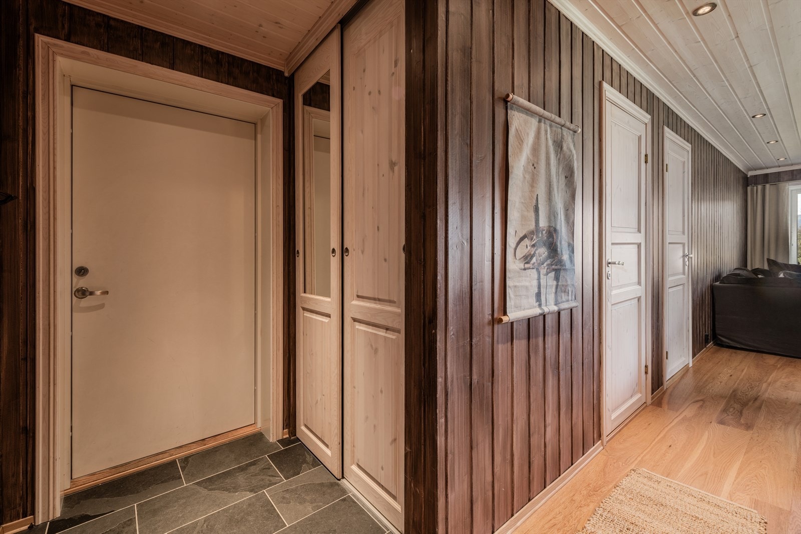 - Velkommen inn i en koselig fritidsbolig. Husk visningspåmelding! - Galleribilde