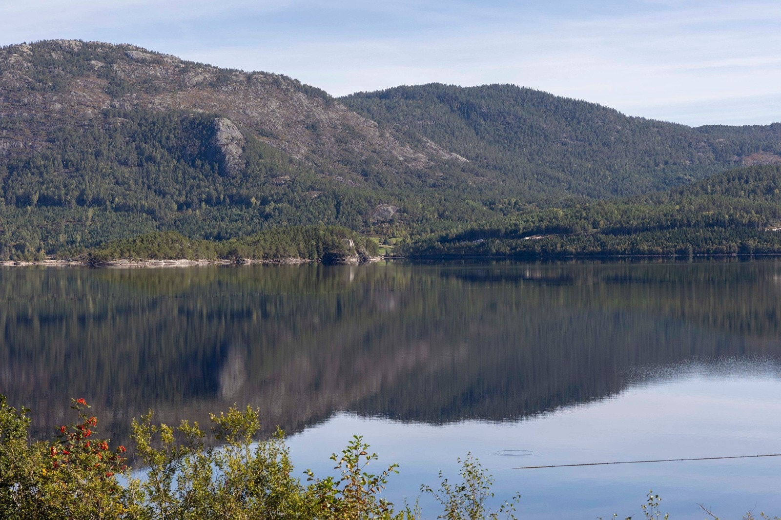Det unike med Nisser er kombinasjon med både sandstrender og svaberg. Galleribilde