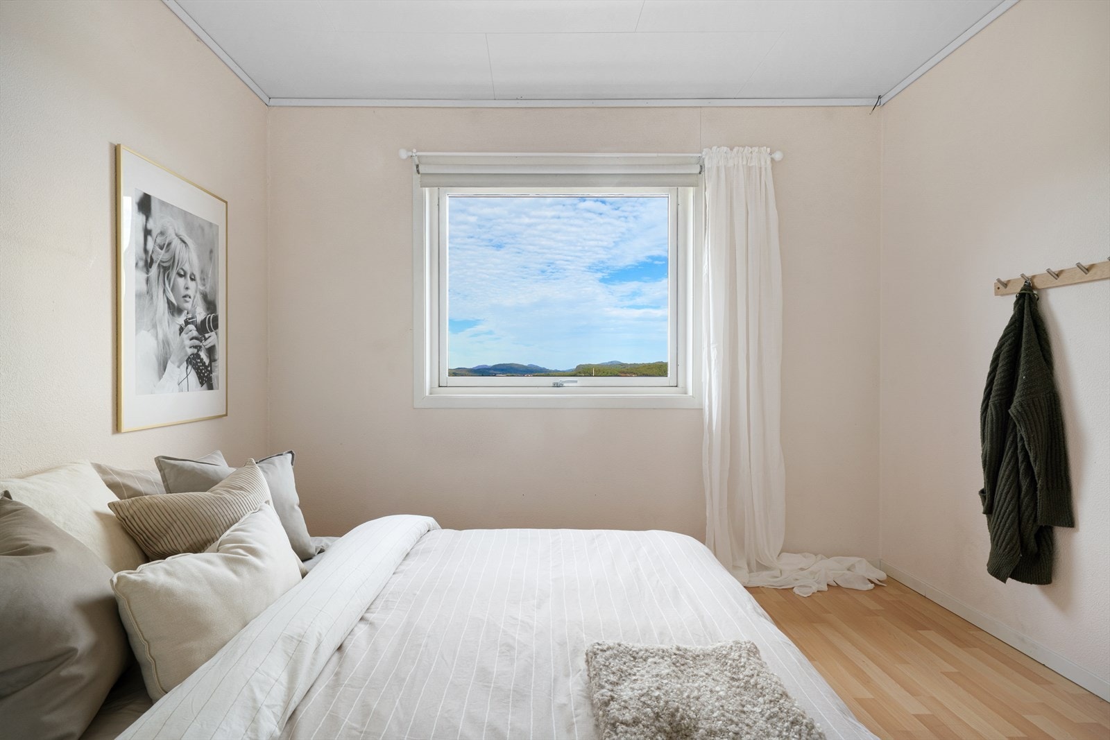 - Soverom 1 måler 12,2m² - Galleribilde