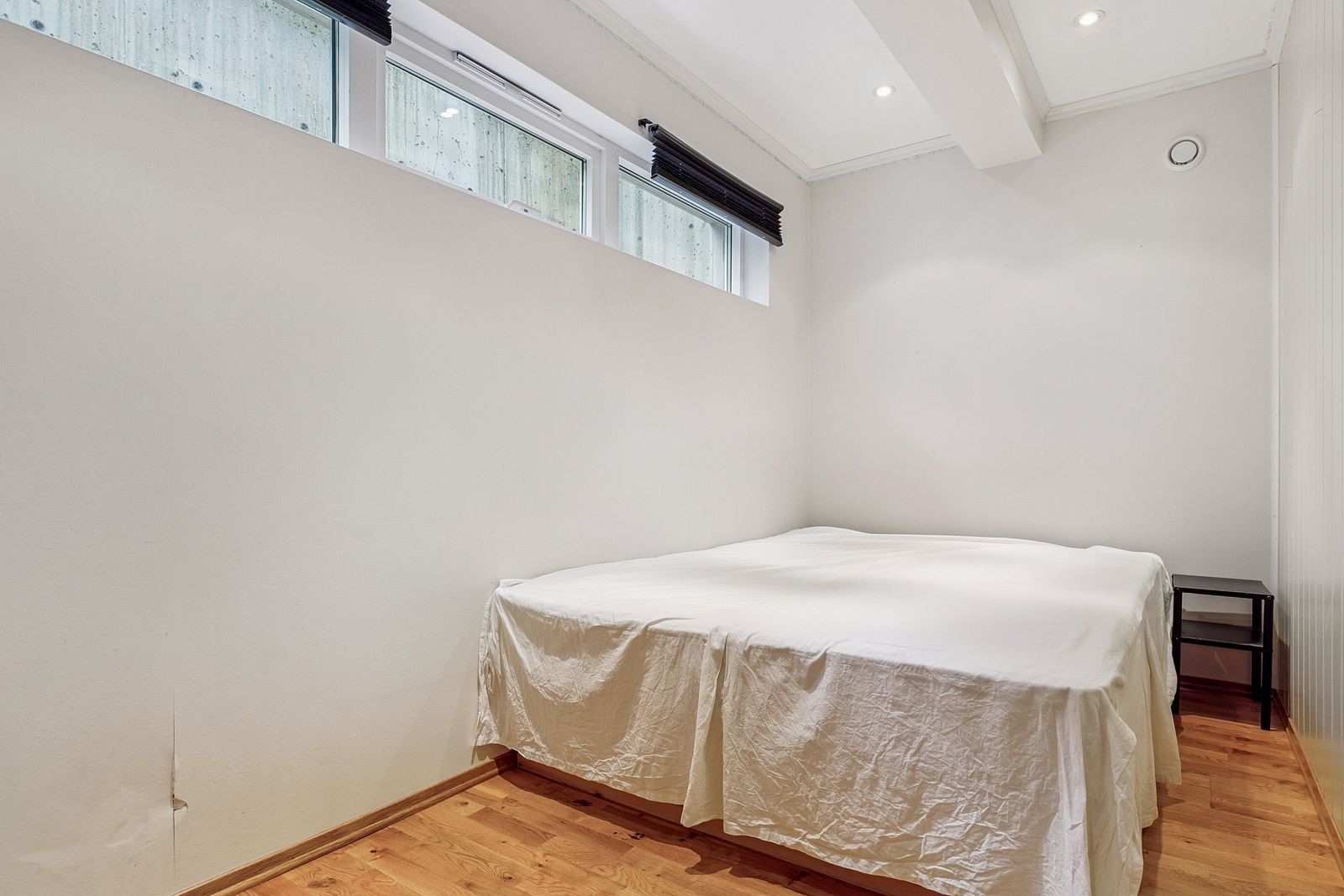 Leiligheten har 2 soverom og 1 disponibelt rom. Galleribilde