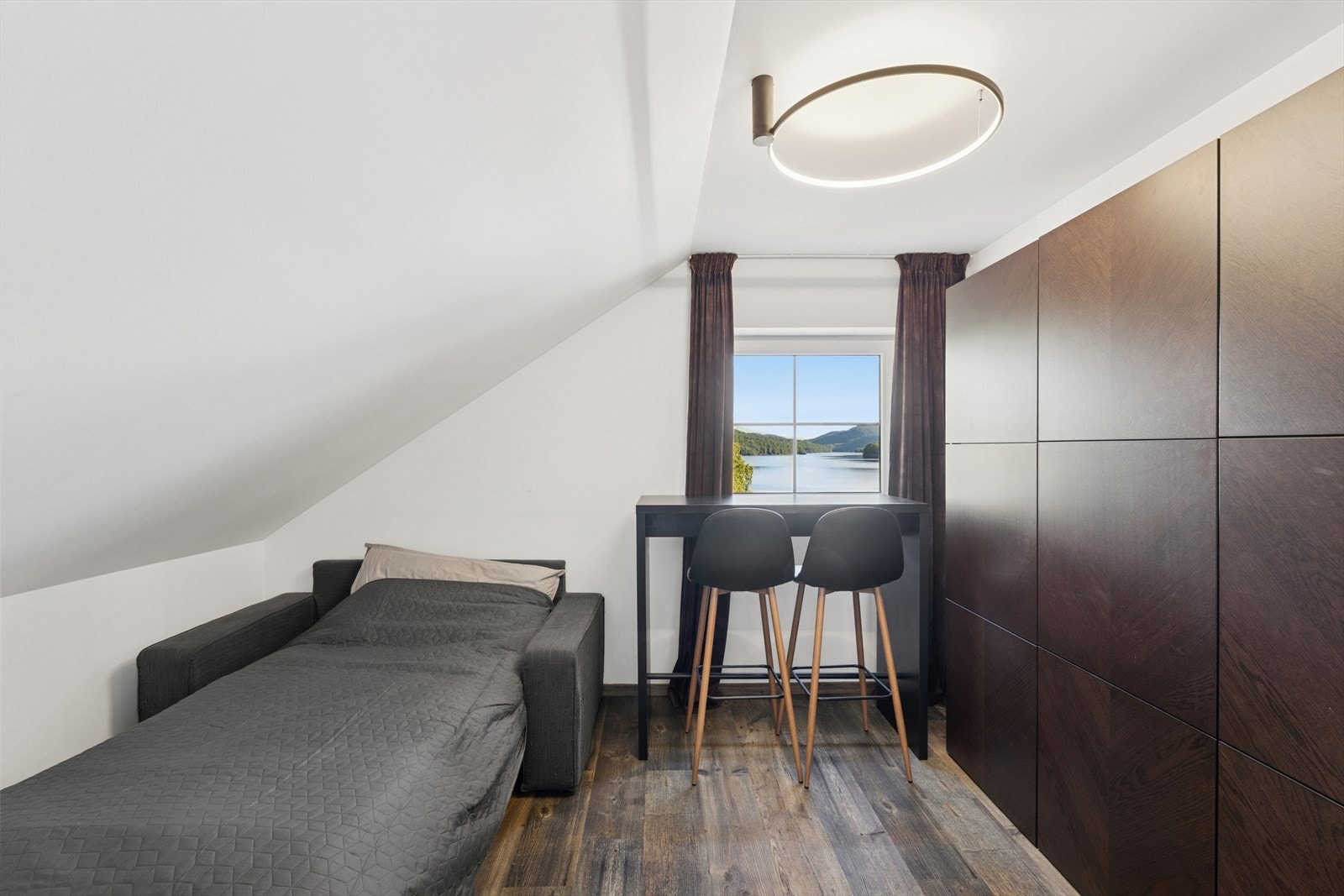 Boligens 3. etasje byr i alt på 3 soverom av god størrelse. Galleribilde