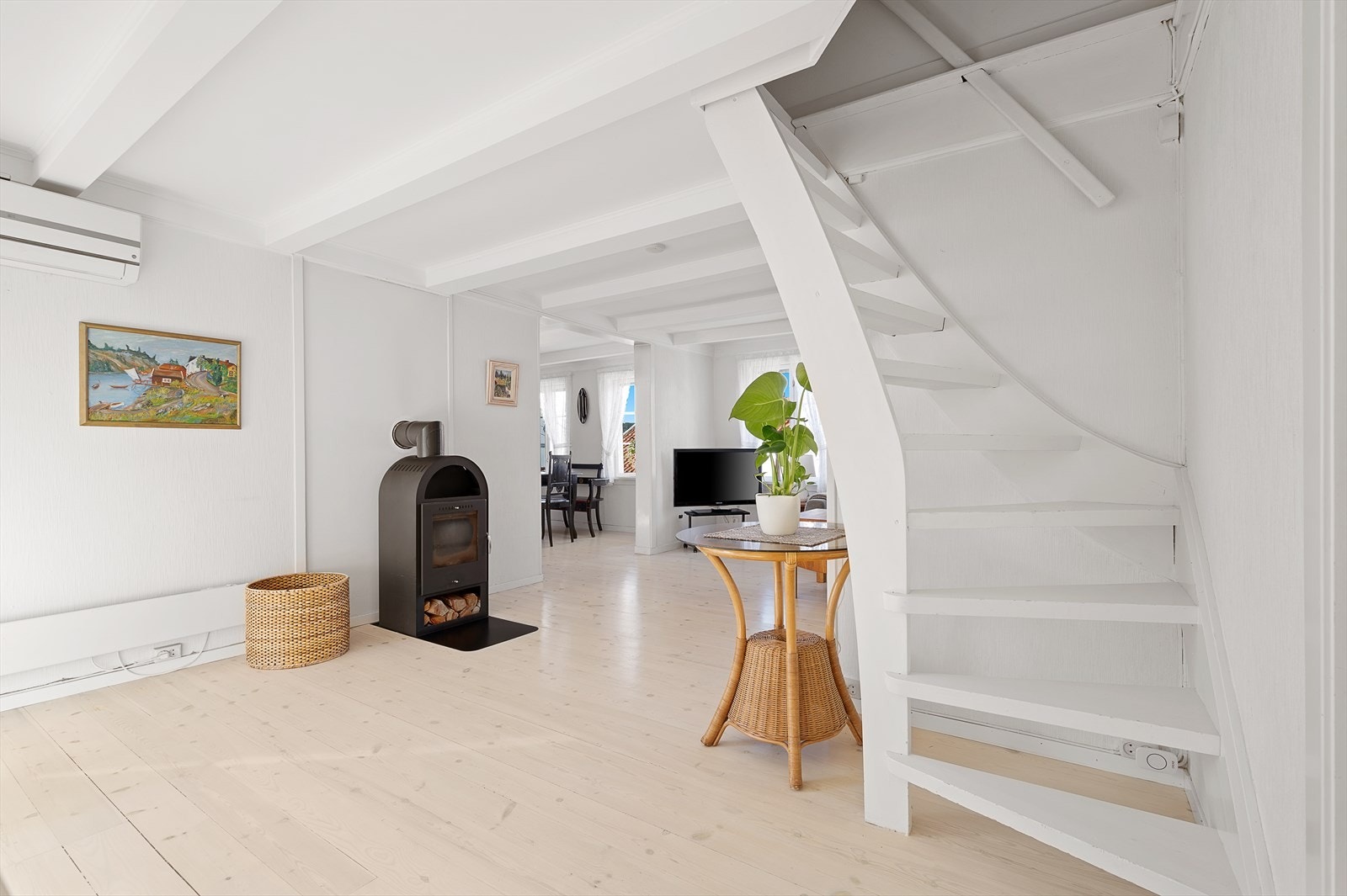 Gang/forstue hvor det er utgang til terrassen Galleribilde