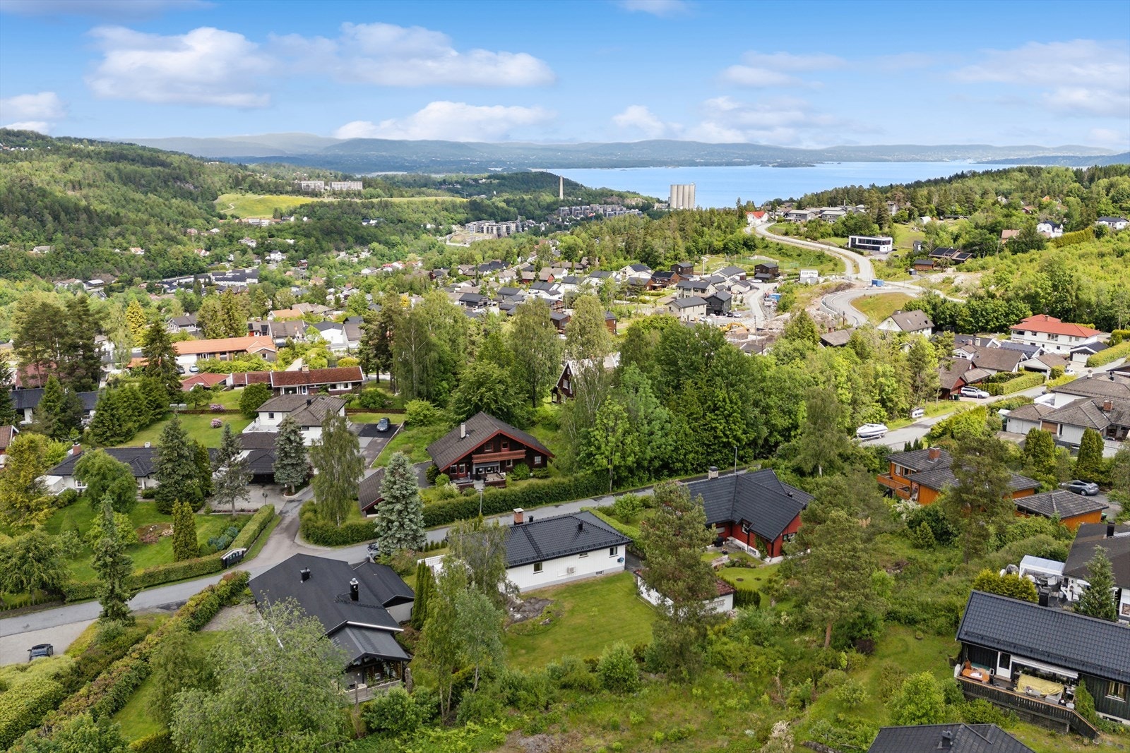 Sentral beliggenhet med kort vei til Slemmestad! Galleribilde